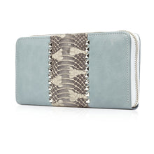 Lade das Bild in den Galerie-Viewer, Antigua Studs Ice Blue